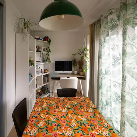 דירה Cosy Flat In The Heart Of