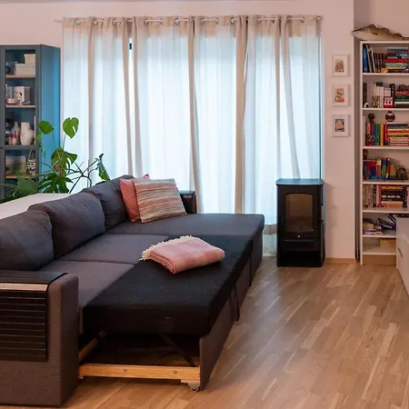 Cosy Flat In The Heart Of